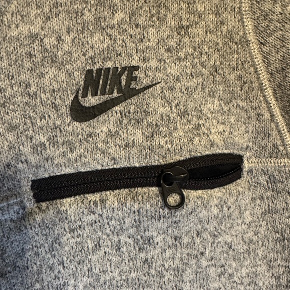 Nike Gray Zip-Up Women's Top - Picture 3 of 6